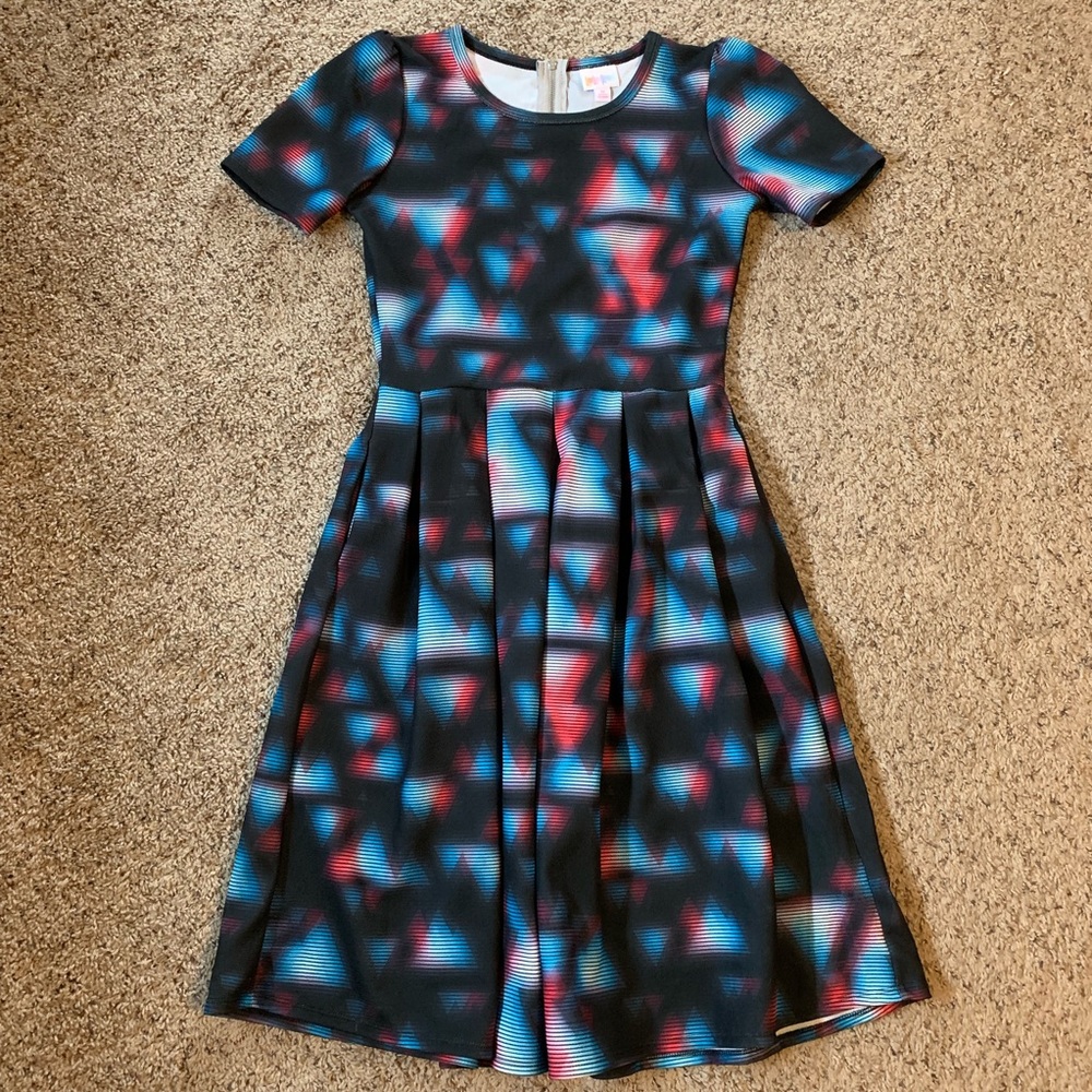 Geometric Lularoe Amelia